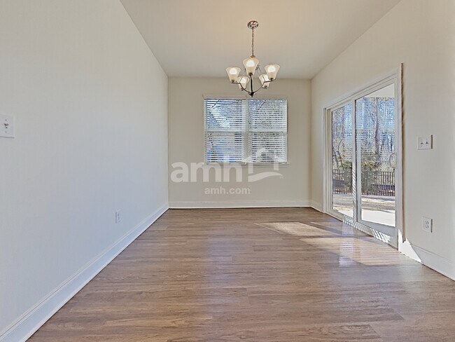 Foto del edificio - 4905 Canyon Creek Way