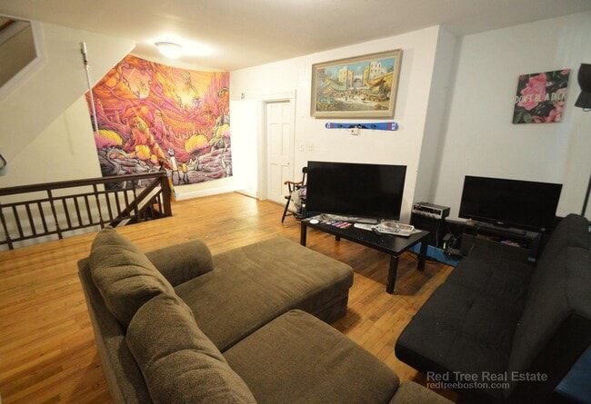 Building Photo - 19 Pratt St