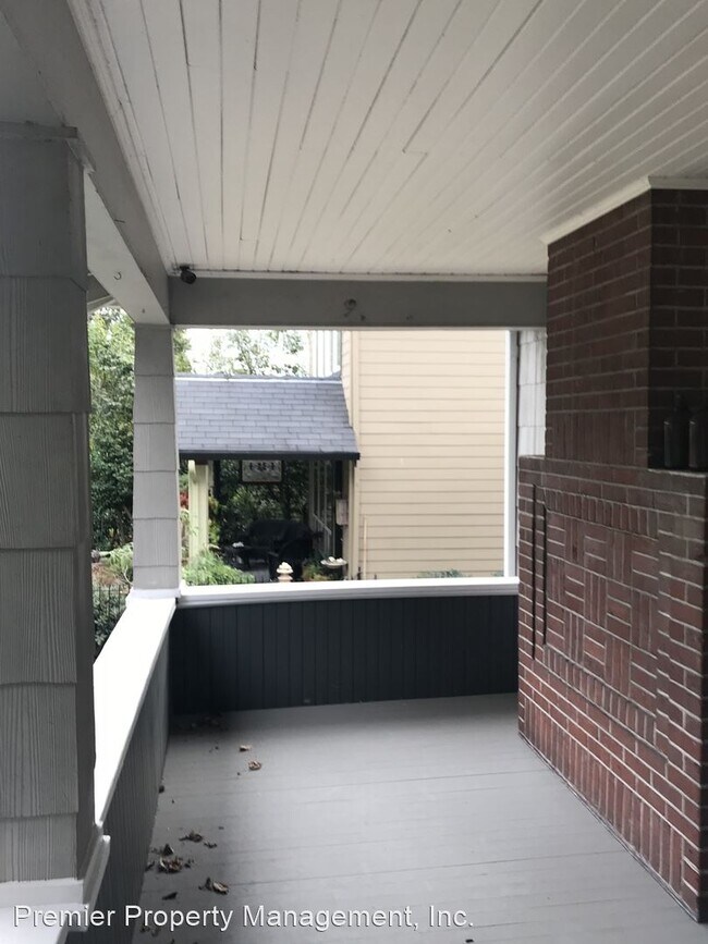 Building Photo - 3 br, 2 bath House - 2224 G St.