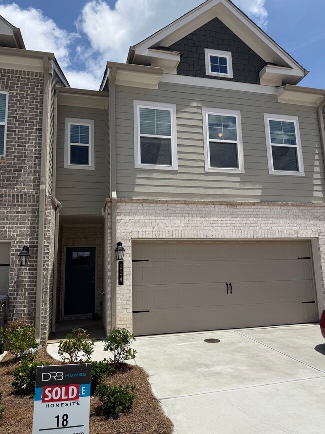 Photo - 214 Abbotts Xing Cir Townhome