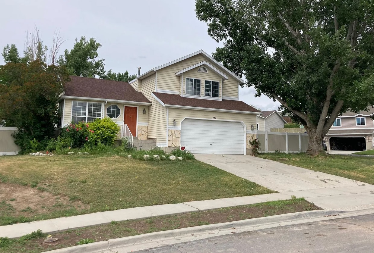 Foto del edificio - 734 W Sweet Meadow Ln