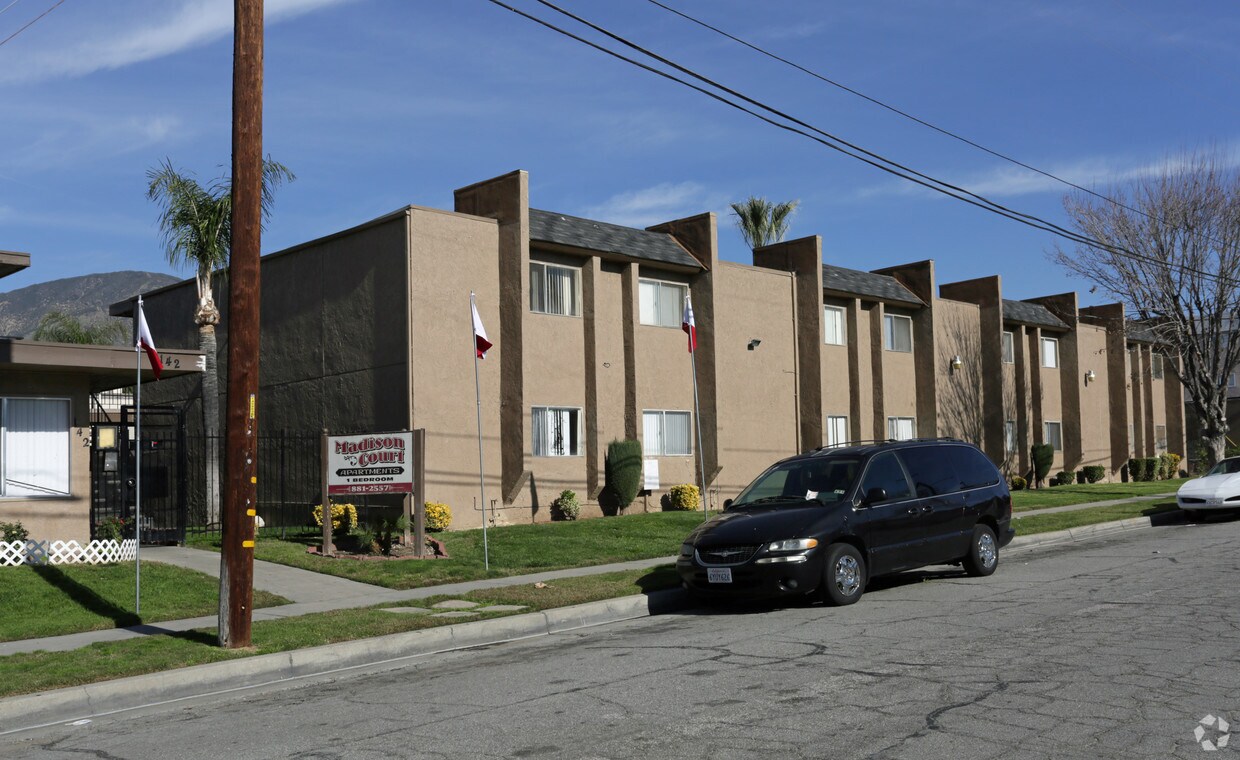 Madison Court - Madison Court Apartments