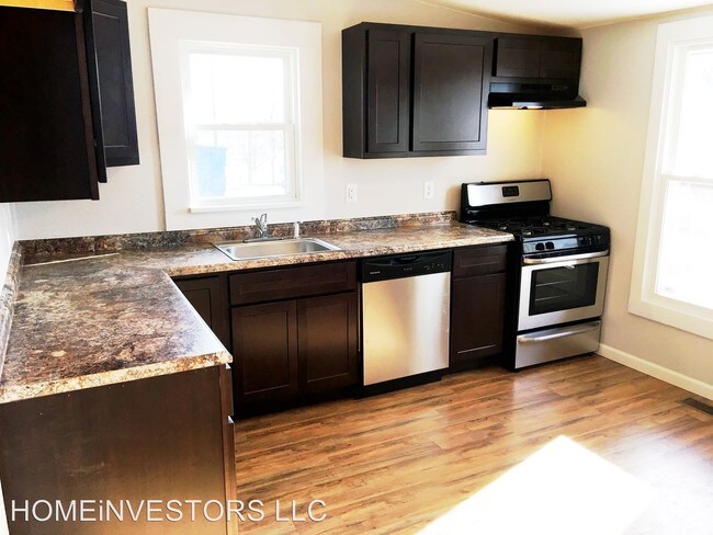 Foto del edificio - 2 br, 1 bath House - 197 summit Ave