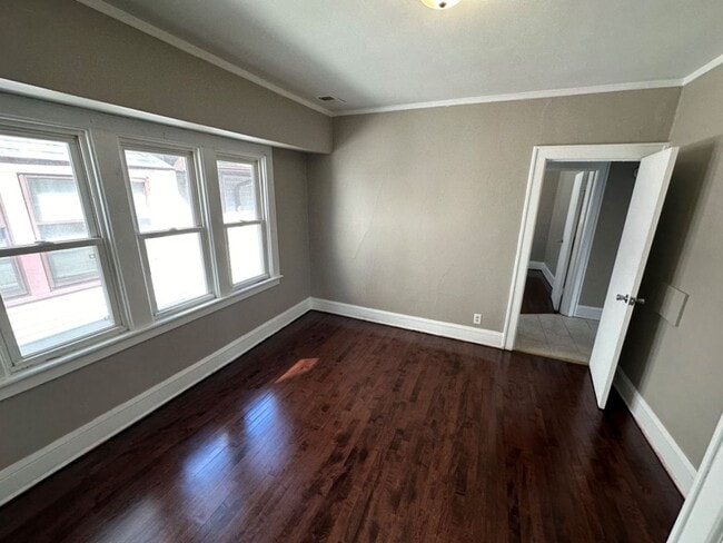 Building Photo - 2632-2634 N 50th St. (Duplex)