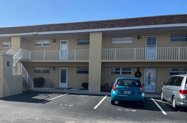 Foto del edificio - 2135 N Courtenay Pkwy