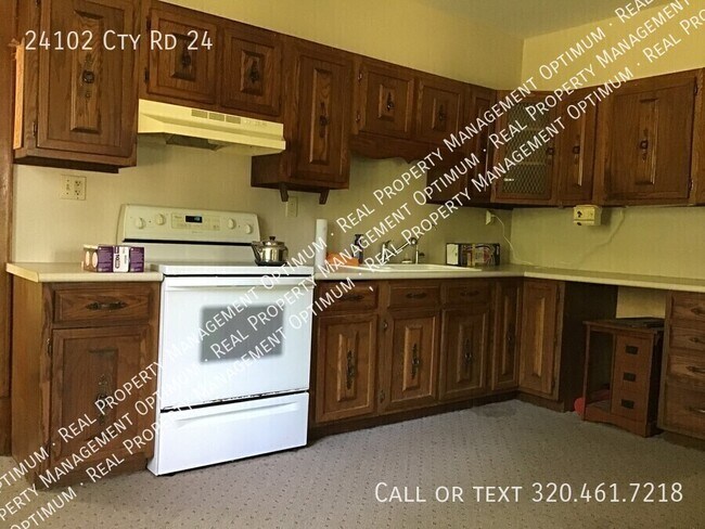 Foto del edificio - 24102 Co Rd 24