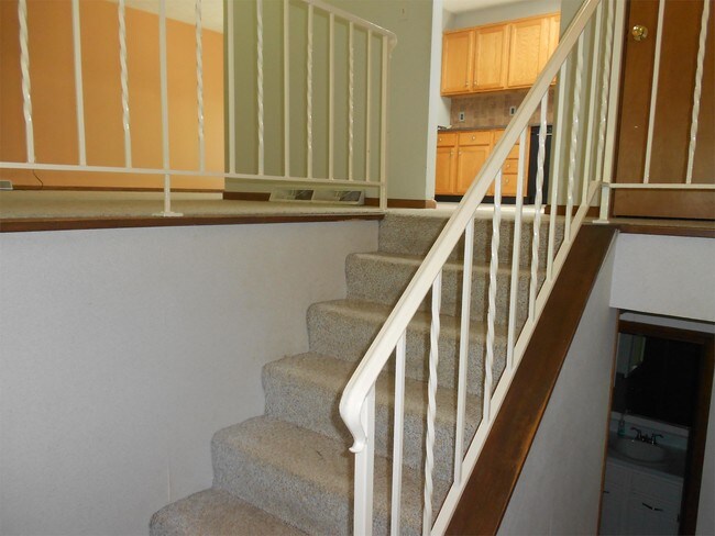 Building Photo - 43 Briarwood Dr