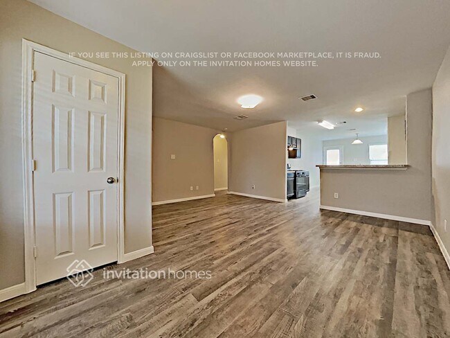 Foto del edificio - 18739 N Lyford Dr