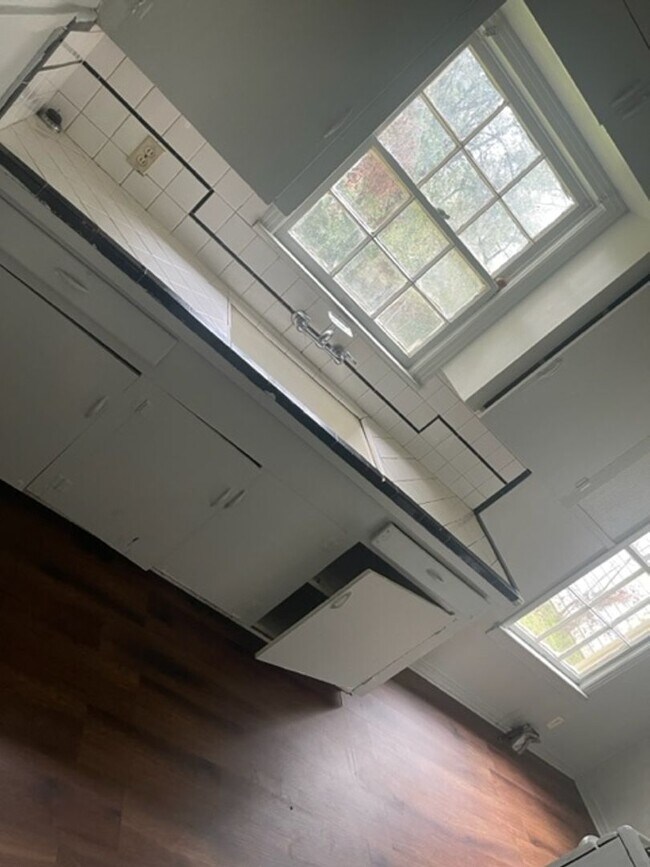 Foto del edificio - 2825 Essex St