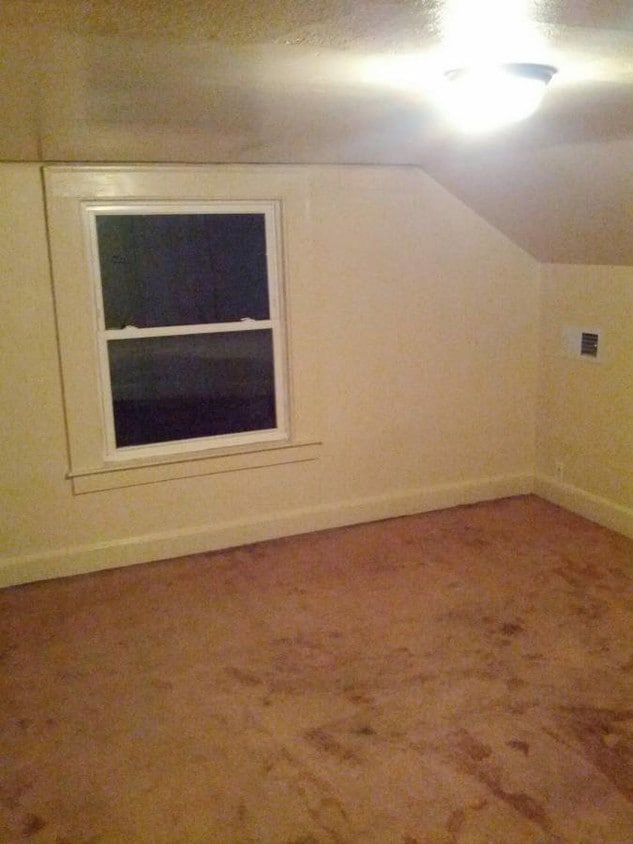 246 Hallock Ave Unit 3, New Haven, CT 06519 Room for Rent in New