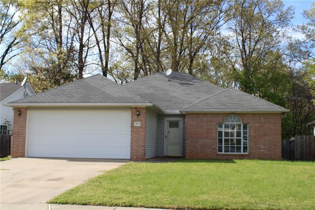 1503 Cresent St, Bentonville, AR 72712 House Rental in Bentonville