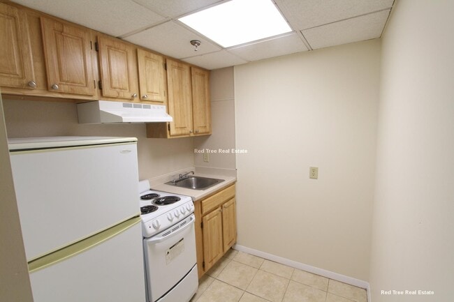 Photo - 62 Boylston St Apartment