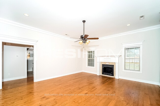 Building Photo - HOME FOR RENT!!
