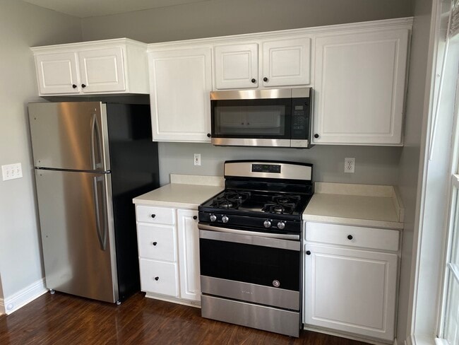 Building Photo - 3877 Sugar Creek Dr