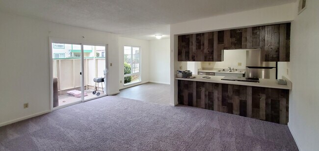 Building Photo - 3101 Garden Cir