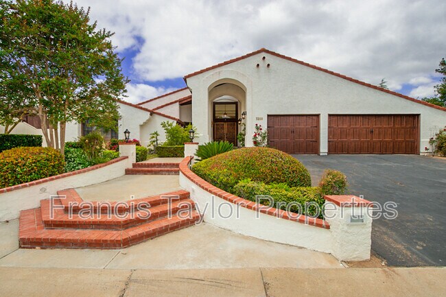 Building Photo - 3209 Avenida Hacienda