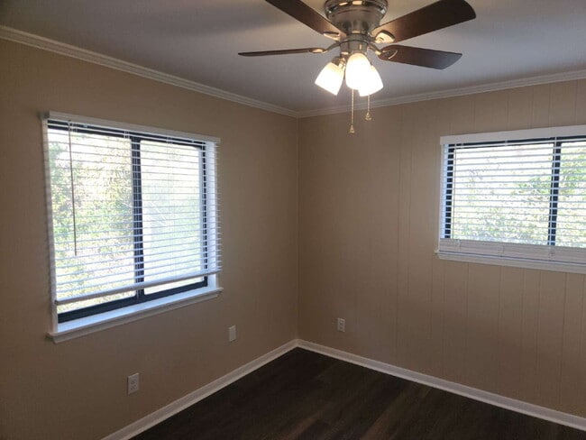 Foto del edificio - Two Bedroom Condo in Walking Distance to Hilton Head Island Beaches!