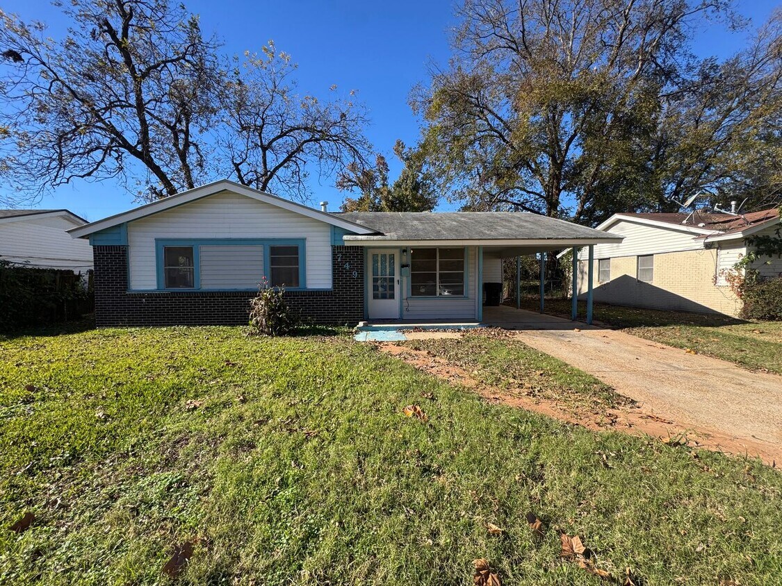 Foto principal - North-Shreveport Home Move-In Ready