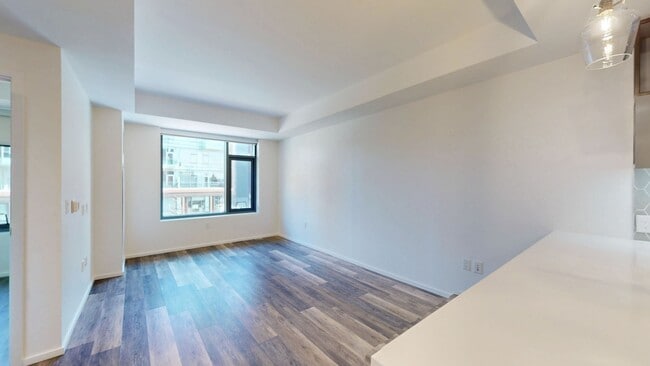 Interior Photo - 345 Harrison