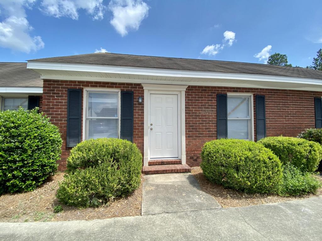 Foto principal - 140-10 Lanier Dr