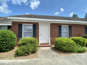 Building Photo - 140-10 Lanier Dr