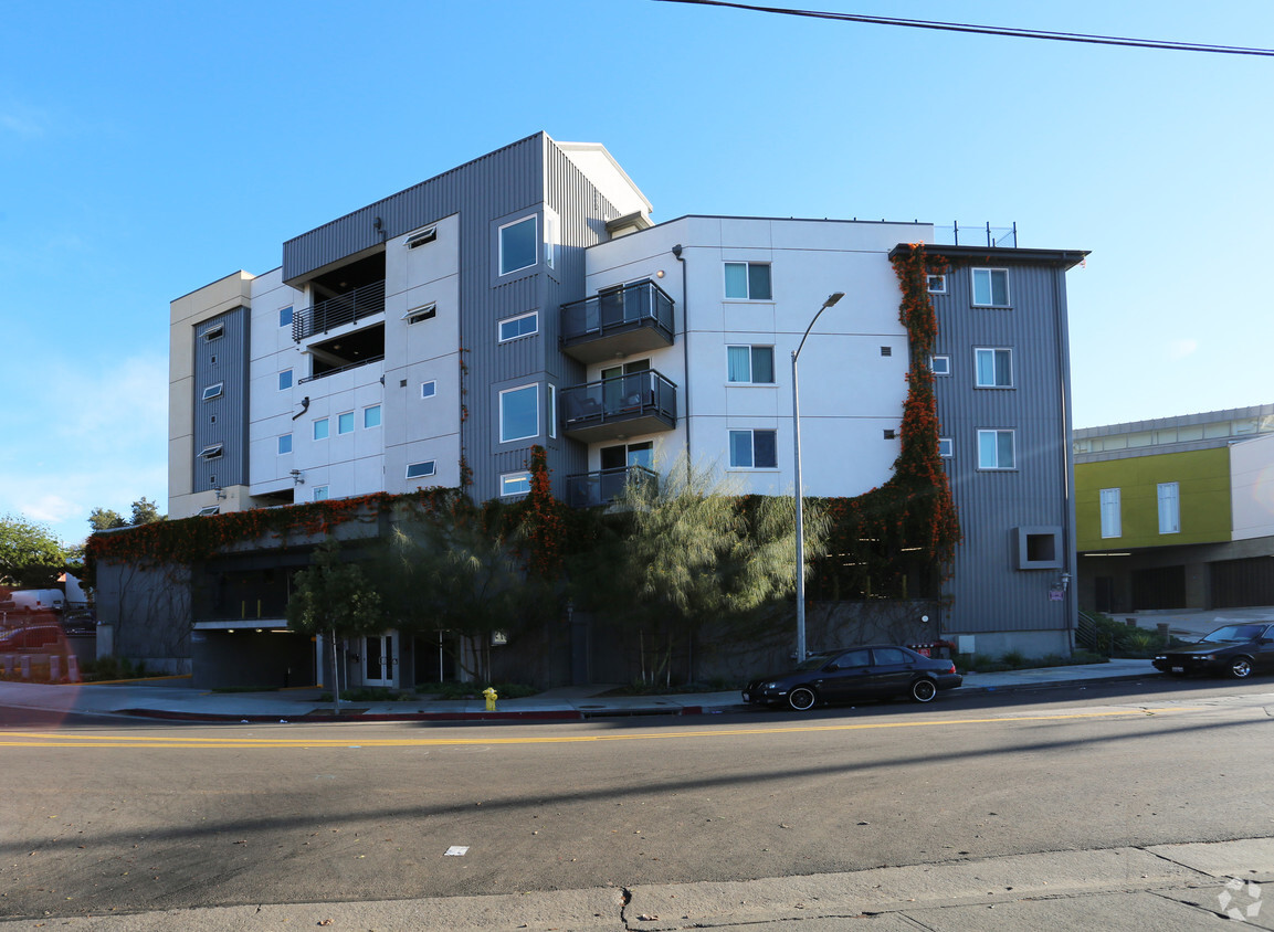 Primary Photo - Rio Vista Apartments