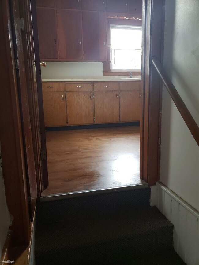 Building Photo - 4 br, 1 bath House - 7875 Bay Rd