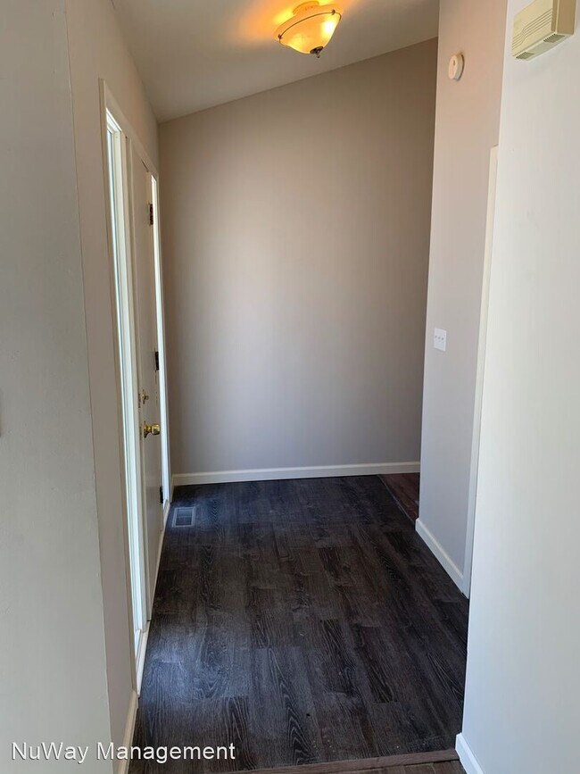 Building Photo - 2 br, 1 bath House - 1117 East Oak Dr