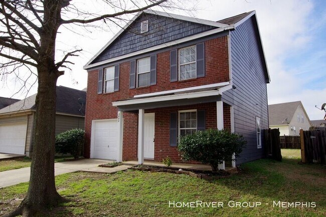 Building Photo - 4693 Waterfront Oak Dr