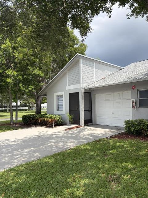 Foto del edificio - 8934 Sunnywood Pl