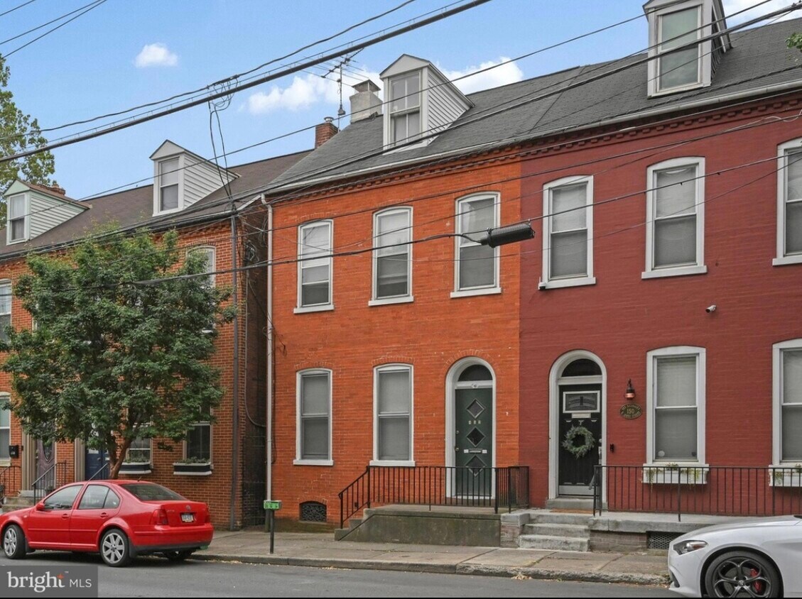 152 E James St, Lancaster, PA 17602 Townhome Rentals in Lancaster PA