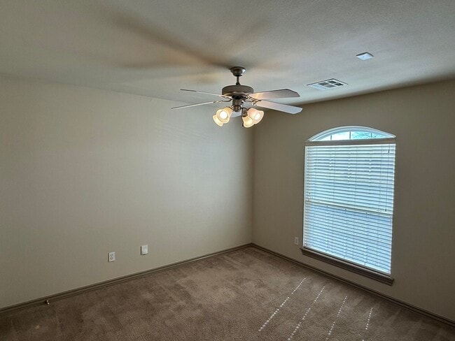 Building Photo - Gorgeous Four Bedroom Home in Scissortail Landing of Edmond