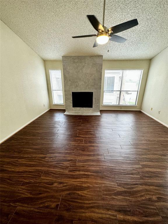 Foto del edificio - 6701 Sands Point Dr