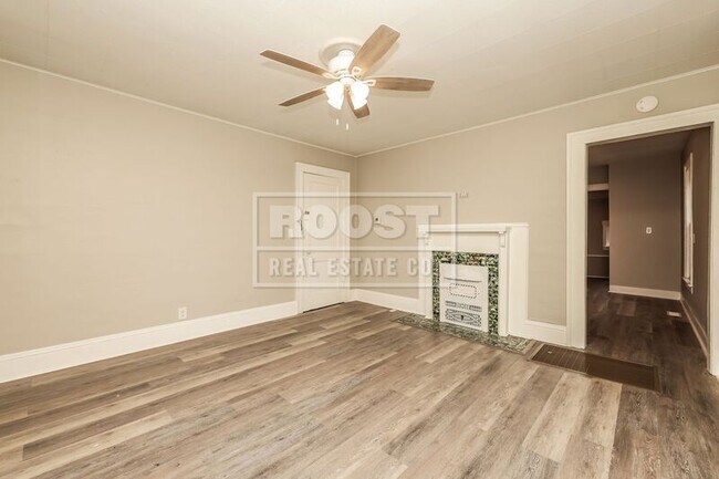 Building Photo - 743 N Belmont Ave