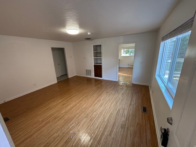 Building Photo - 1461 W 400 S
