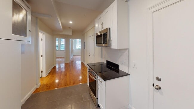 Foto del edificio - Promo:  NO FEE this month!  Luxury Apt nea...