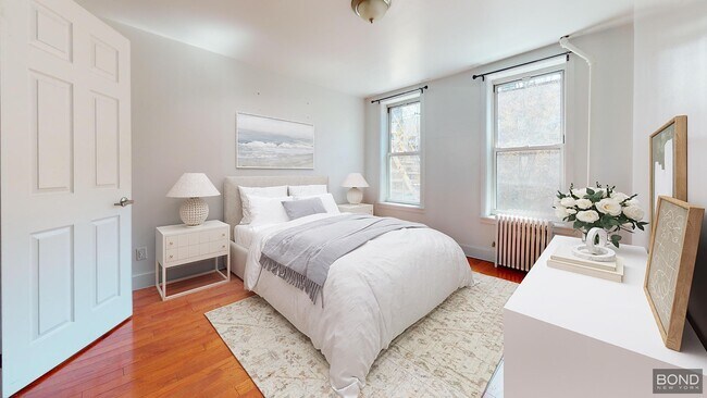 Foto del edificio - 125 E 7th St