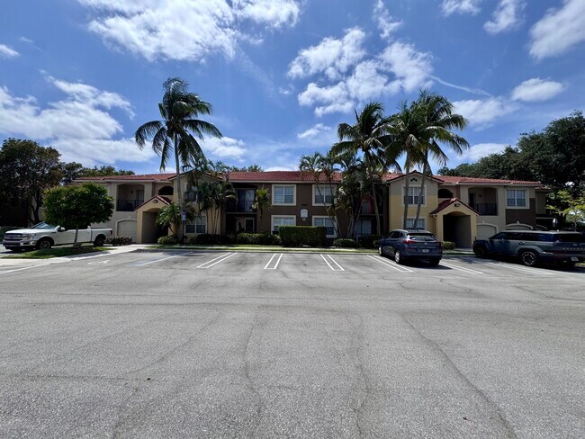Foto del edificio - 15135 Michelangelo Blvd
