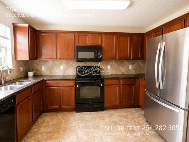 Foto del edificio - 4702 Honeystreet Bridge Ln