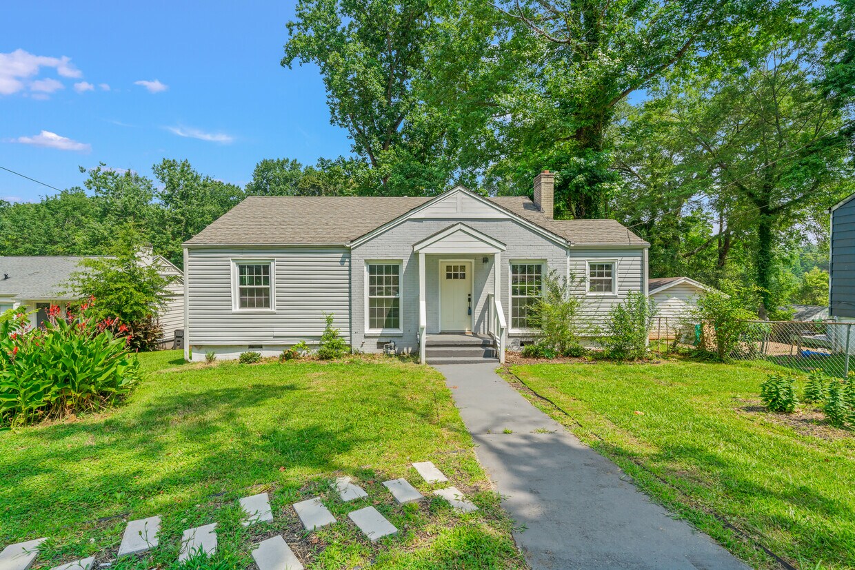 Primary Photo - 1053 Blount Pl
