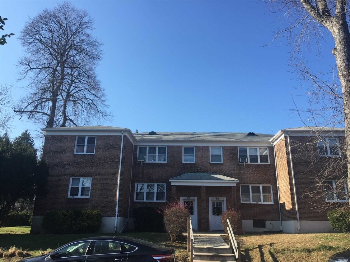 Foto principal - 28 Linden St