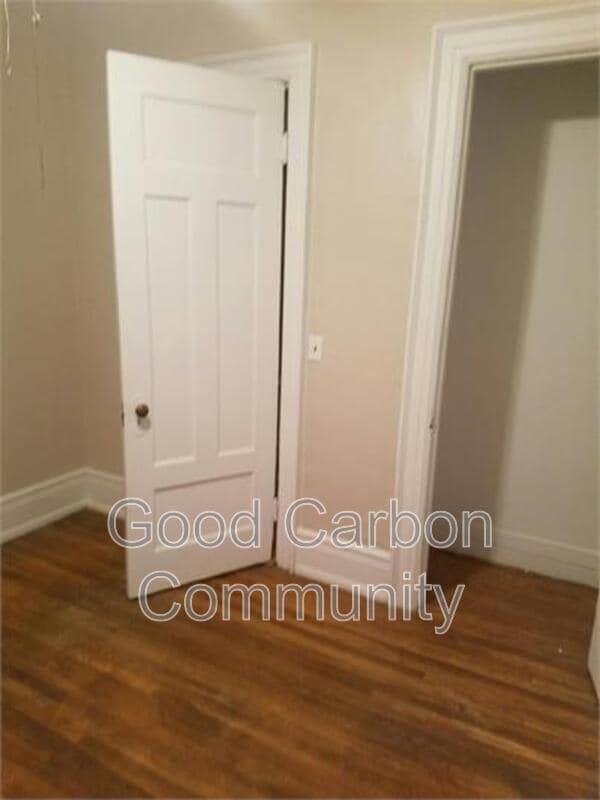 Foto del edificio - 77 Richmond Ave