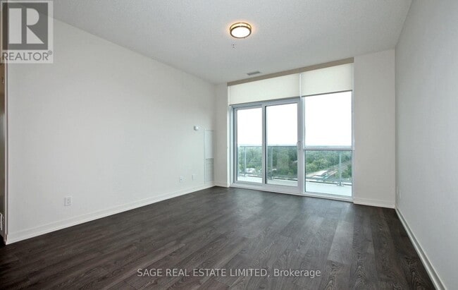 Building Photo - 2093-2093 Fairview St