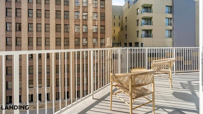 Foto del edificio - 143 E Commerce St