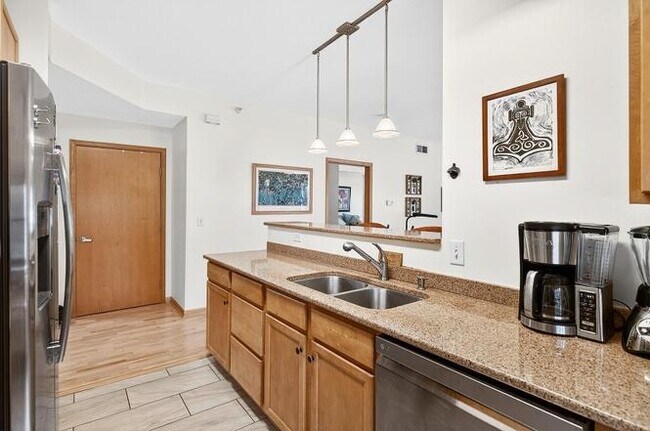 Foto del edificio - 825 Berry St