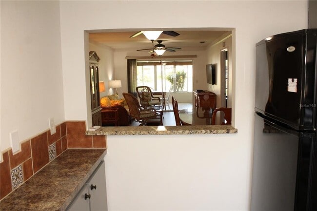 Building Photo - 5062 Live Oak Cir