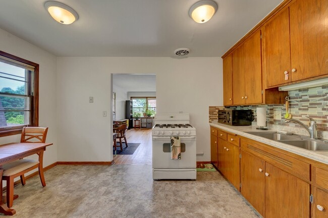 Building Photo - 3416 Portland Ave S