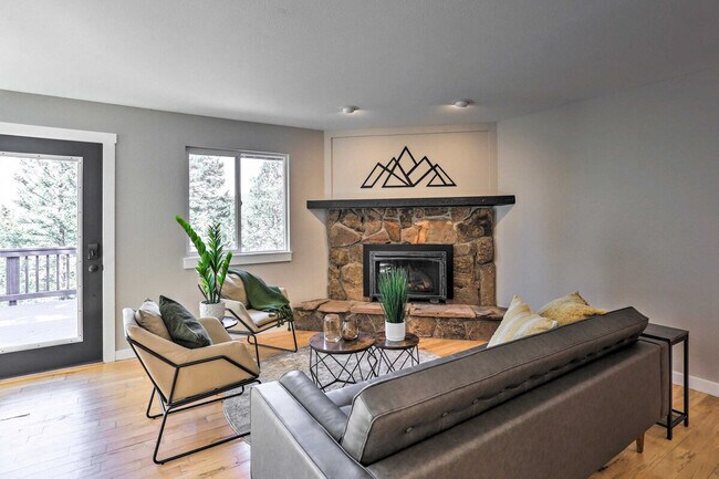 Foto del edificio - 9538 Fallen Rock Rd