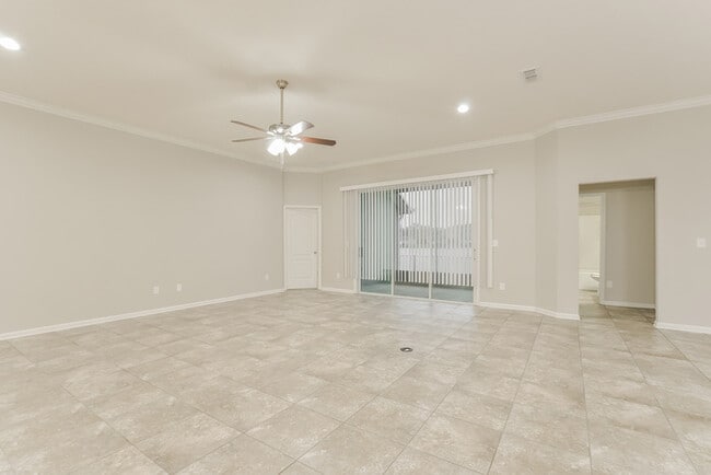 Foto del edificio - 806 Deer Crossing Rd