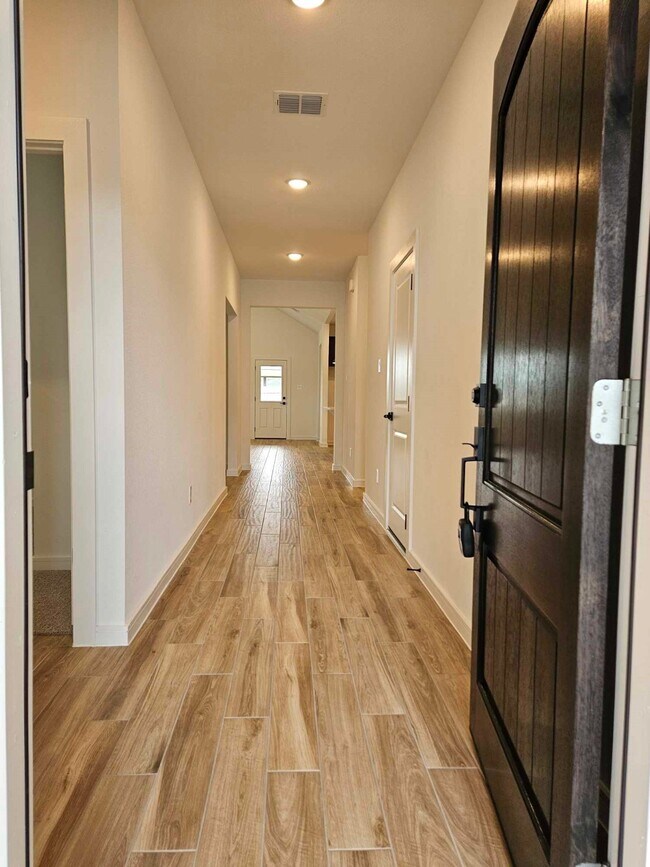 Foto del edificio - 8438 Tranquil Bay Ct